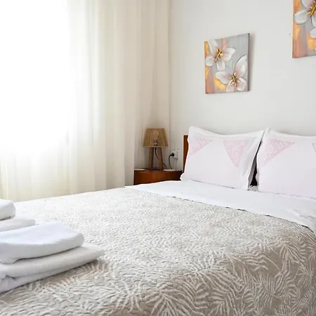 Thalia Sea View Apartment